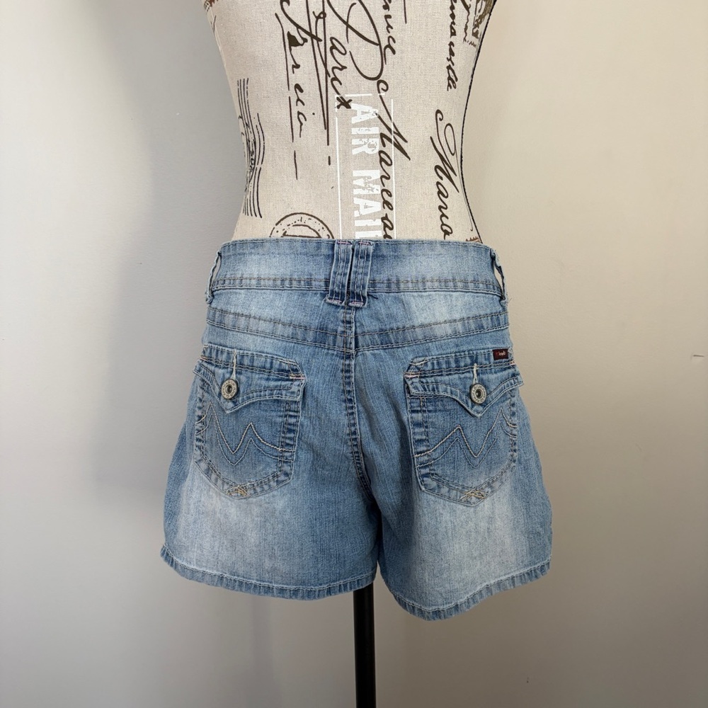 Y2K angels light wash mid rise denim shorts - Picture 3 of 11